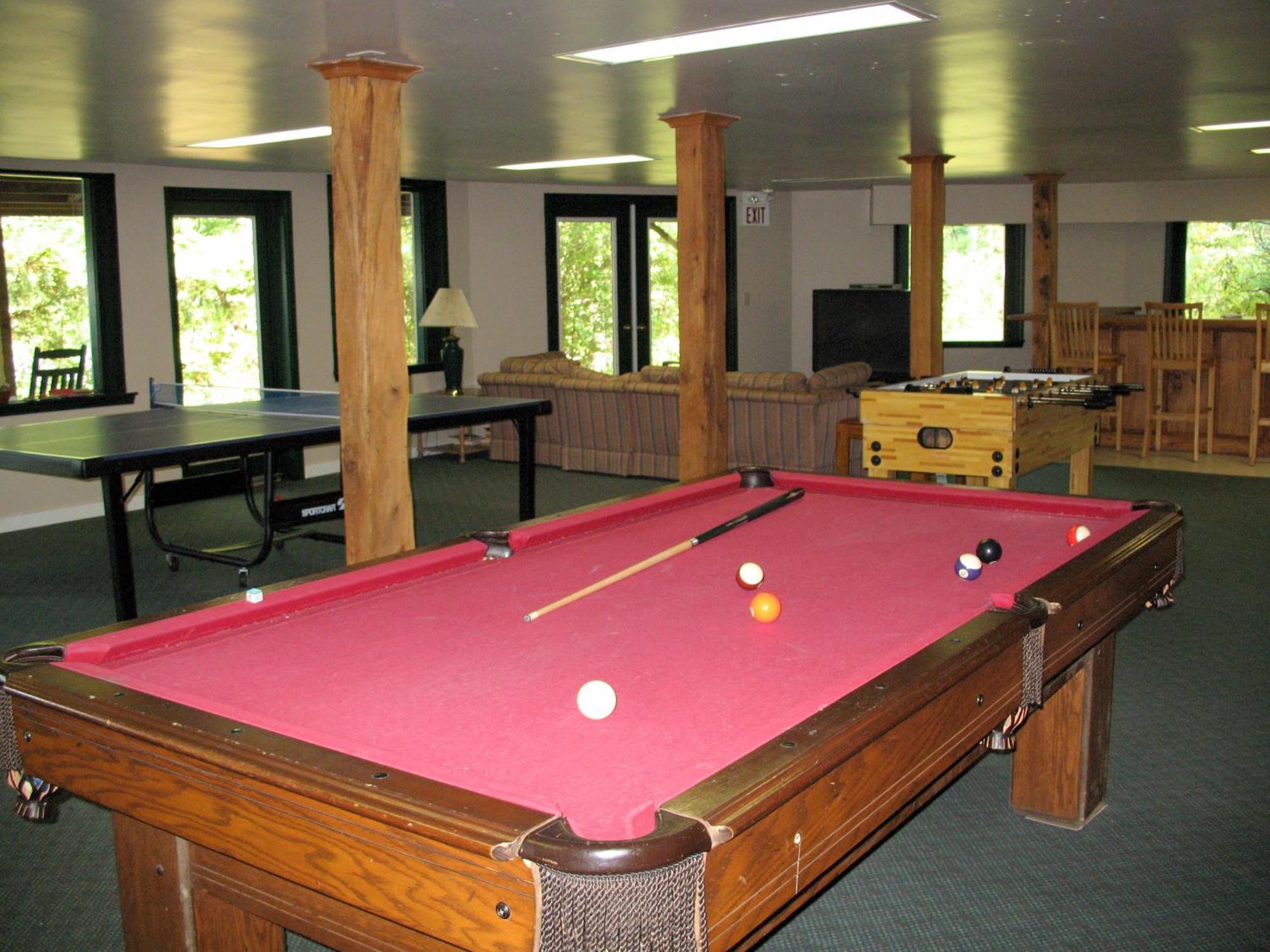 Highland Lake Inn & Resort - フラット・ロック エクステリア 写真